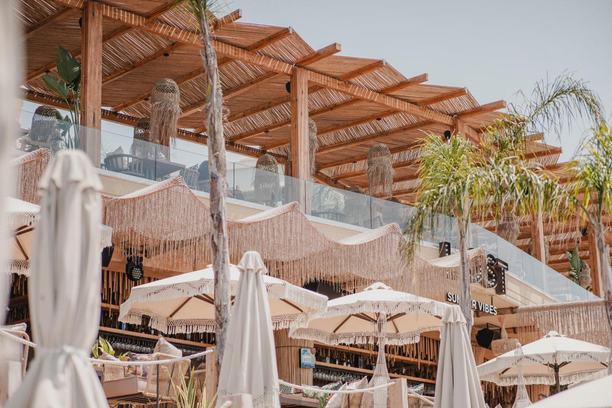Lost Seaside Hotel Sarandë Esterno foto